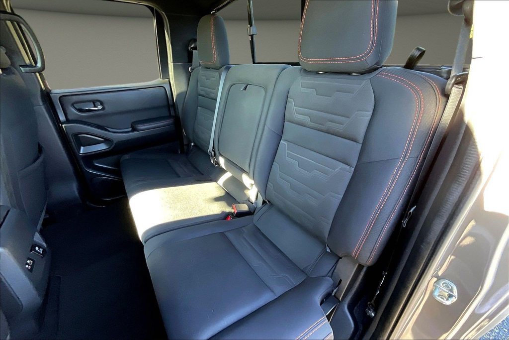 Used 2022 Nissan Frontier Pro-X RWD image 26