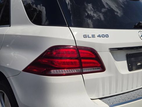 Used 2019 Mercedes-Benz GLE 400 4MATIC image 9