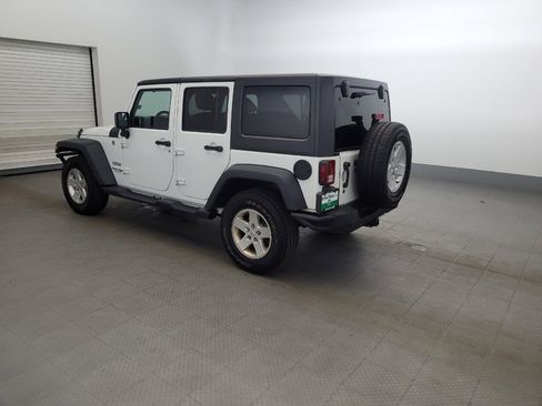 Used 2018 Jeep Wrangler Unlimited Sport S AWD/4WD image 3