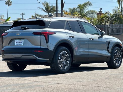 New 2025 Chevrolet Blazer EV LT image 4