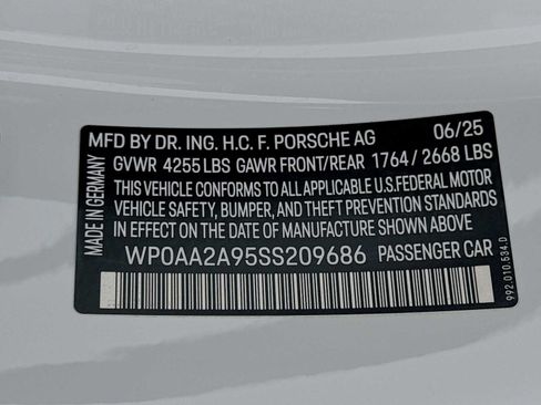 Certified 2025 Porsche 911 Carrera T RWD image 32