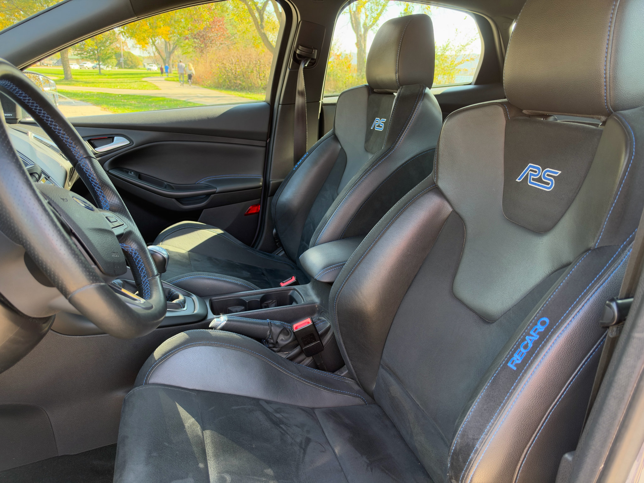 Used 2016 Ford Focus RS AWD/4WD image 9