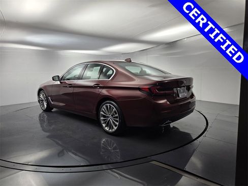 Certified 2023 BMW 530i w/ Premium Package image 8