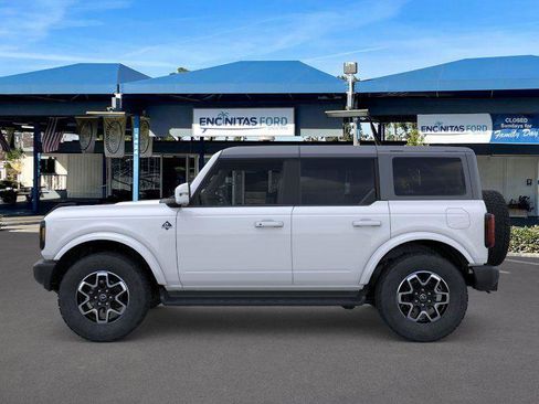 New 2025 Ford Bronco Outer Banks image 3