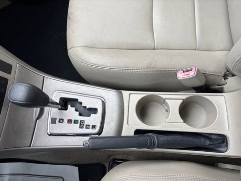 Used 2013 Toyota Corolla LE FWD image 27