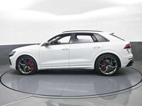Used 2026 Audi RS Q8 performance AWD/4WD image 3