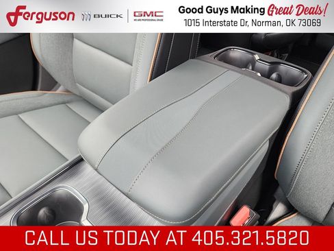 New 2026 GMC Acadia AT4 w/ Luxury Package AWD/4WD image 34