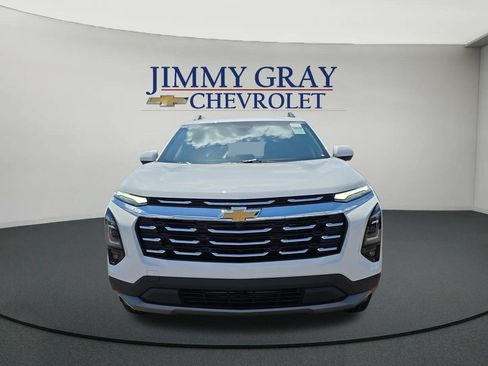 New 2026 Chevrolet Equinox LT w/ Convenience Package II FWD image 8
