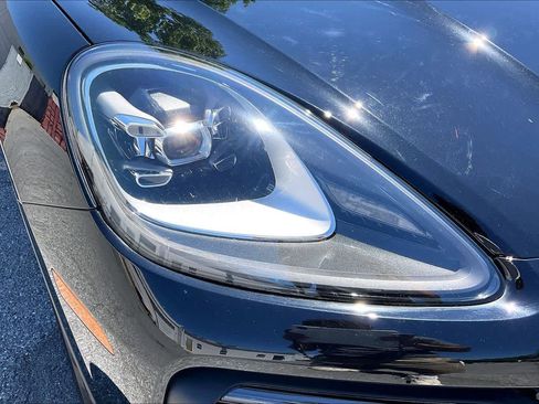 Used 2020 Porsche Cayenne AWD/4WD image 28