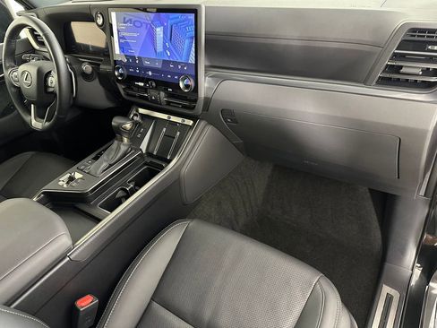Used 2024 Lexus GX 550 AWD/4WD image 20