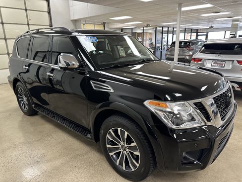 Used 2020 Nissan Armada SL w/ Premium Package image 2