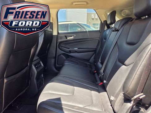 Used 2020 Ford Edge Titanium AWD/4WD image 23