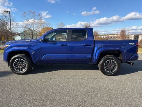 Used 2024 Toyota Tacoma TRD Sport image 5