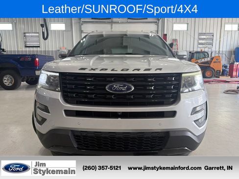 Used 2016 Ford Explorer Sport w/ Equipment Group 401A AWD/4WD image 13