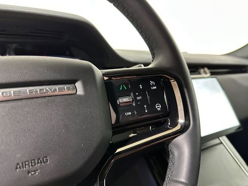 Used 2025 Land Rover Range Rover Evoque Dynamic SE AWD/4WD image 18