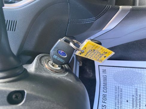 Used 2019 Subaru Forester Premium w/ All-Weather Package image 33