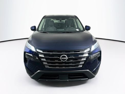 Used 2026 Nissan Rogue SV FWD image 2