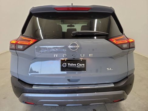 Used 2022 Nissan Rogue SL image 6