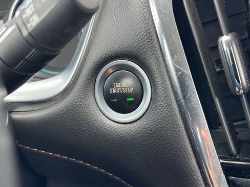 Used 2020 Chevrolet Traverse RS FWD image 6