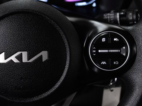 Used 2024 Kia Soul LX image 24