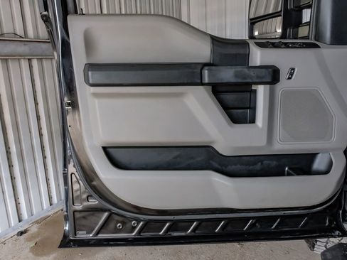 Used 2018 Ford F250 XL w/ STX Appearance Package AWD/4WD image 42