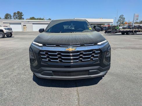 Used 2025 Chevrolet Equinox LT image 9