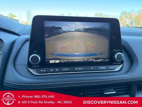 Certified 2025 Nissan Rogue SV w/ SV Premium Package image 18