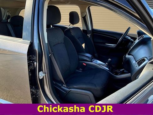 Used 2020 Dodge Journey SE image 28