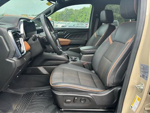 Used 2024 GMC Canyon AT4 AWD/4WD image 17