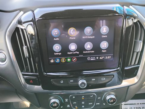 Used 2023 Chevrolet Traverse LT w/ LPO, Floor Liner Package image 7