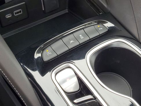 Certified 2023 Buick Envision Essence w/ Sport Touring Package FWD image 20