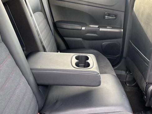 Used 2024 Mitsubishi Outlander Sport SE image 20