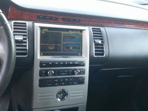 Used 2009 Ford Flex Limited AWD/4WD image 7