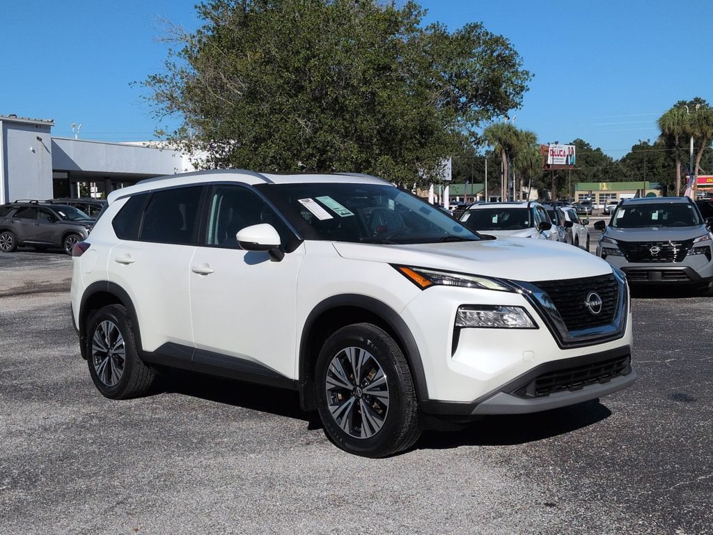 Used 2023 Nissan Rogue SV w/ SV Premium Package AWD/4WD image 2