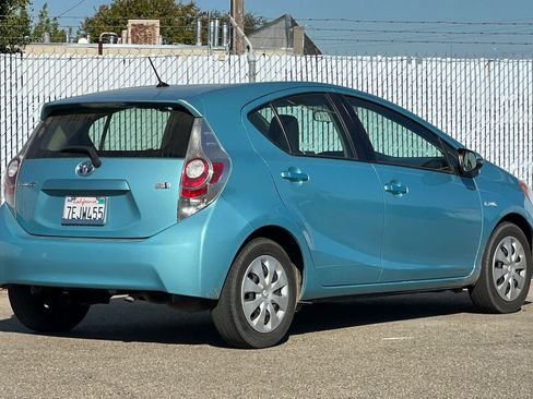 Used 2013 Toyota Prius C One FWD image 3