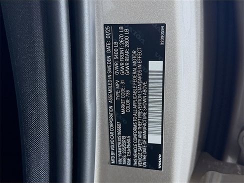 Used 2025 Volvo XC60 B5 Core w/ Protection Package Premier image 32