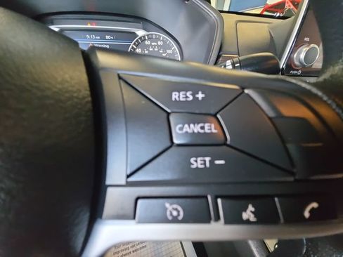 Used 2024 Nissan Altima 2.5 SV FWD image 19