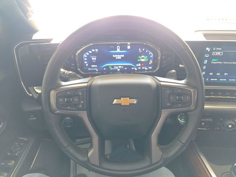 Used 2022 Chevrolet Silverado 1500 High Country w/ Technology Package image 42