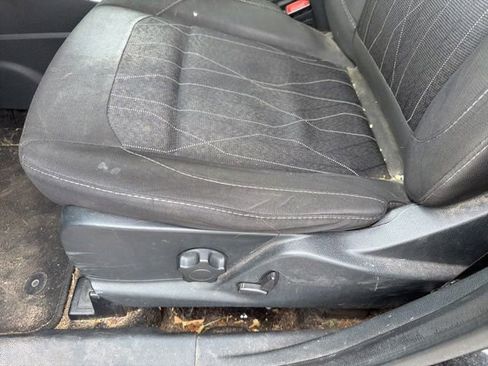 Used 2019 Ford EcoSport SE FWD image 4