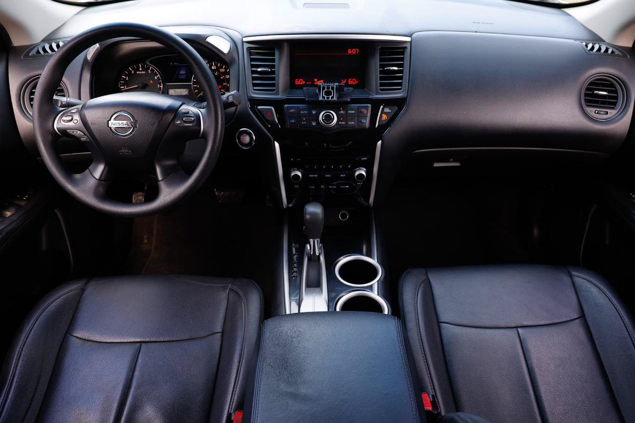 Used 2014 Nissan Pathfinder S FWD image 21
