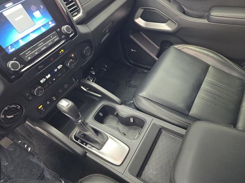 Certified 2023 Nissan Frontier SV w/ SV Premium Package image 22