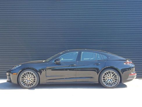 New 2026 Porsche Panamera image 2