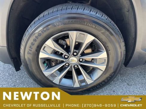 Used 2025 Chevrolet Equinox LT w/ Safety and Technology Package FWD image 49