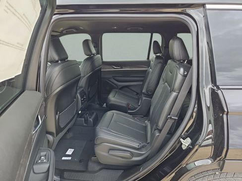 New 2025 Jeep Grand Cherokee L Limited RWD image 16