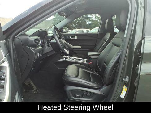 Used 2022 Ford Explorer XLT w/ Equipment Group 202A AWD/4WD image 10
