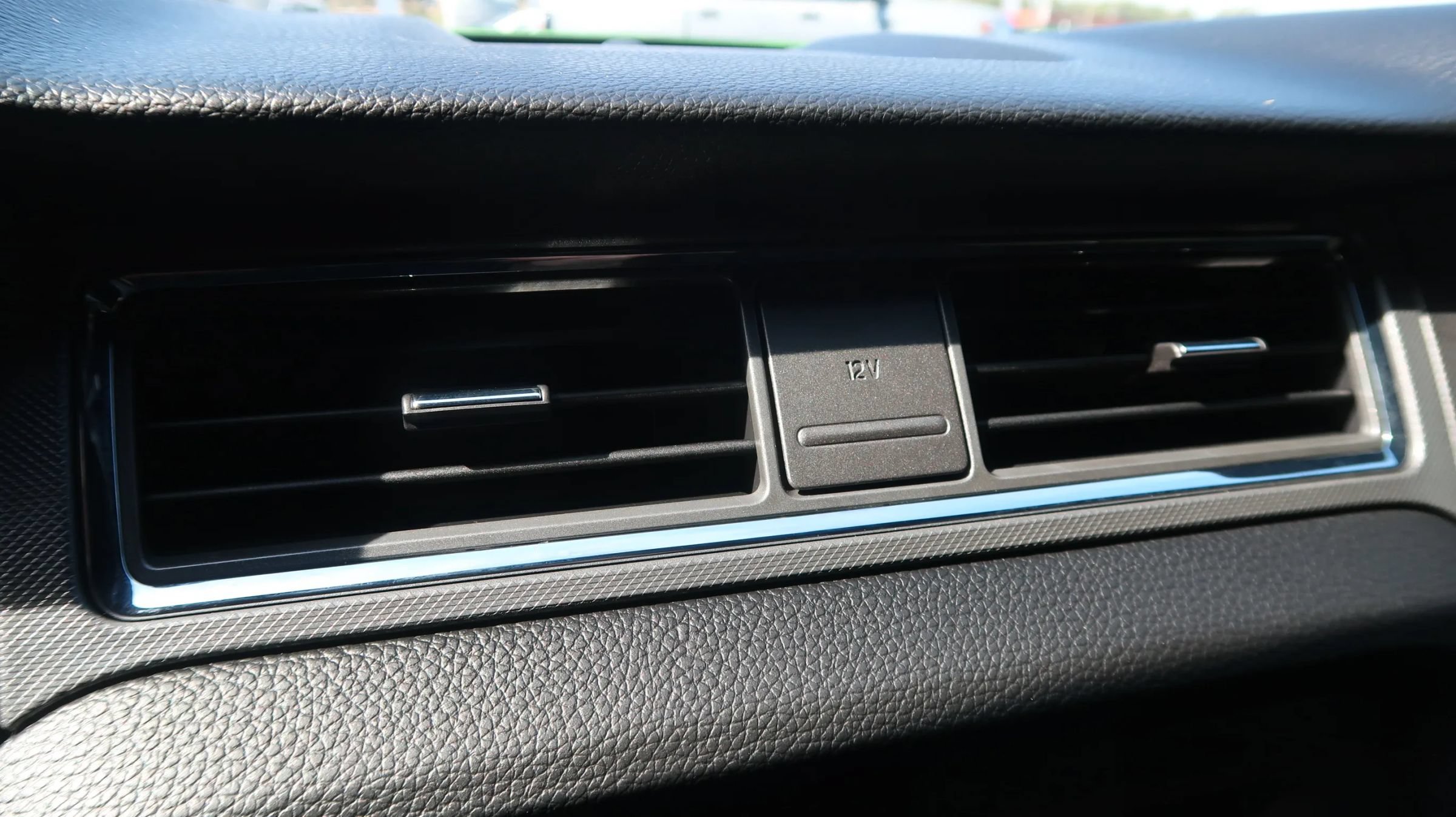 Used 2013 Ford Mustang GT w/ GT Track Pkg RWD image 29