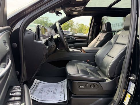 Used 2022 Cadillac Escalade ESV Premium Luxury AWD/4WD image 8