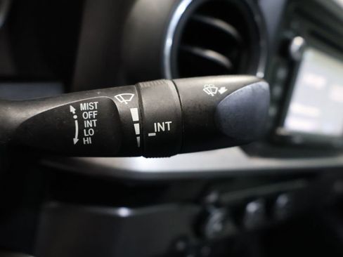 Used 2019 Toyota Tacoma SR5 image 34