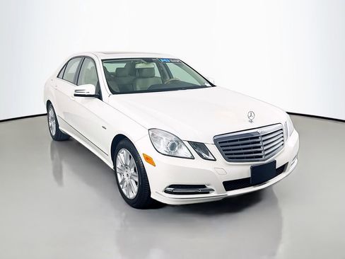 Used 2012 Mercedes-Benz E 350 BlueTEC Sedan image 3