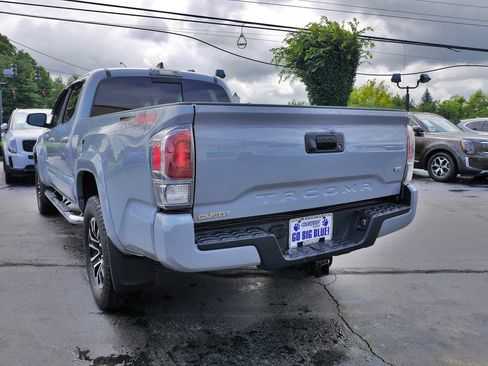 Used 2020 Toyota Tacoma TRD Sport AWD/4WD image 5